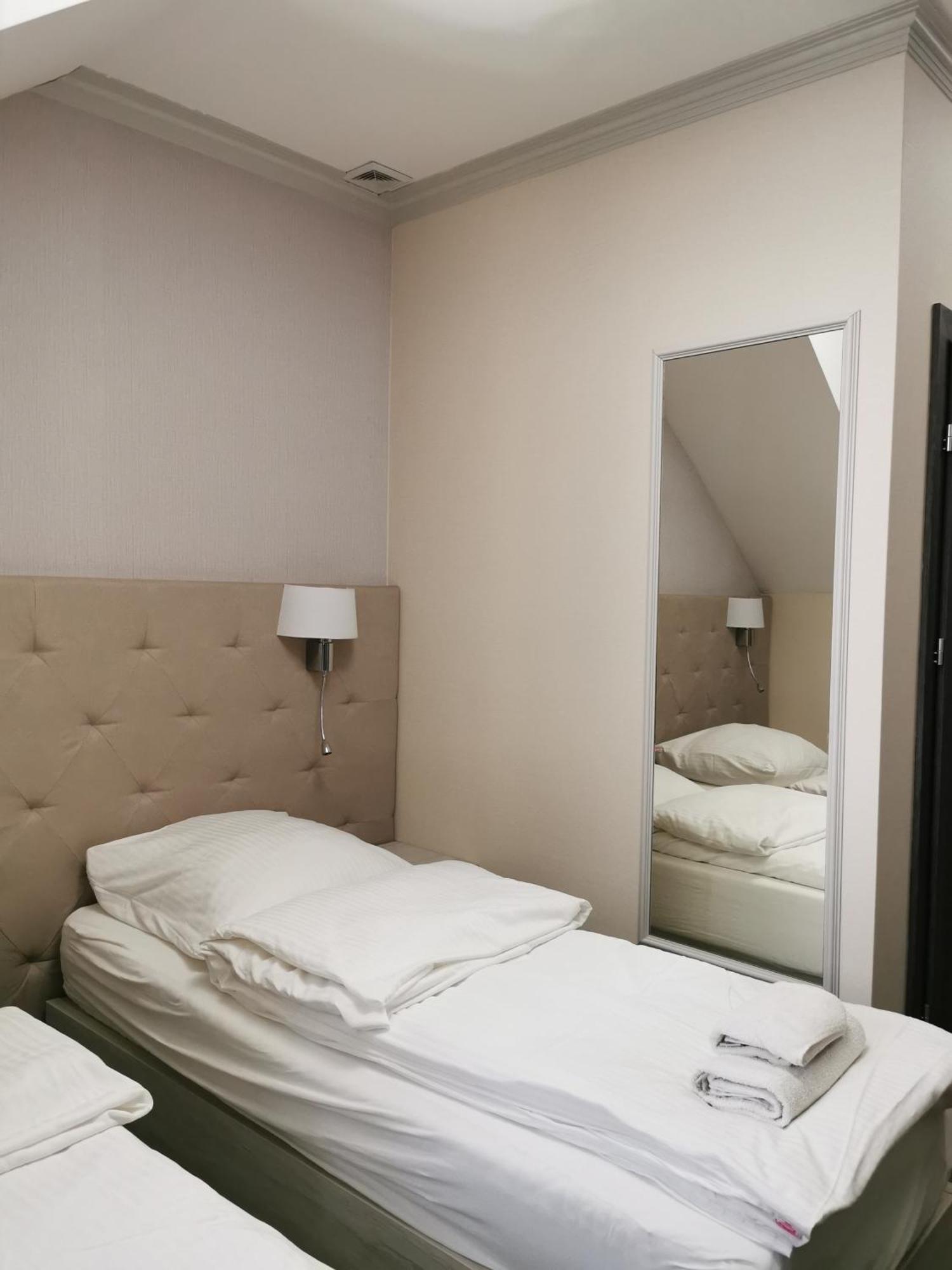 Rezydencja Pod Pieprzowkami Zalesie Gorzyckie Bagian luar foto