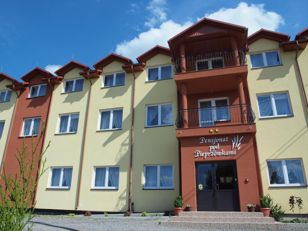 Rezydencja Pod Pieprzowkami Hotel Zalesie Gorzyckie Bagian luar foto